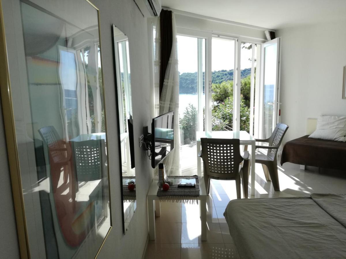 Beach House On The Cliff Zaton  Ngoại thất bức ảnh